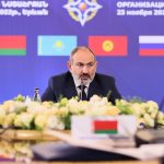 Ադրբեջանական գերությունից ազատ արձակված զինծառայողի կինը վերադարձավ Հայաստան